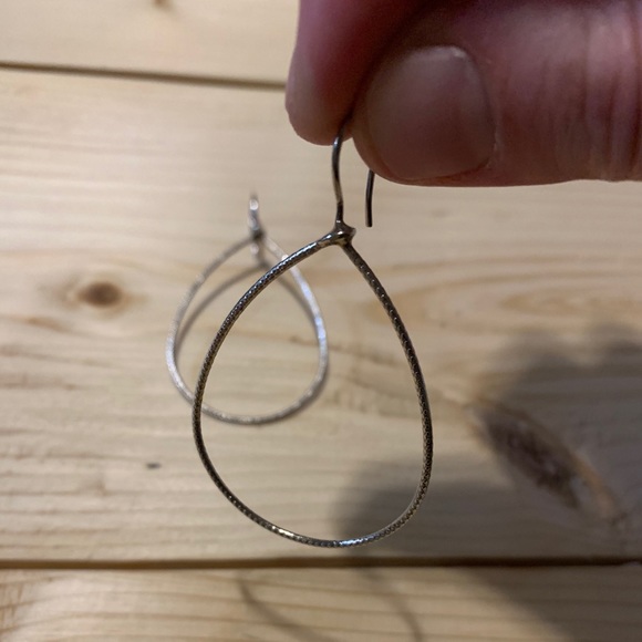 Silpada slimline oval earrings - Picture 2 of 2